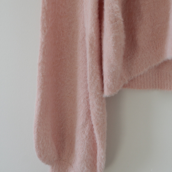 Fuzzy Beach Sweater - Picture 5 of 8